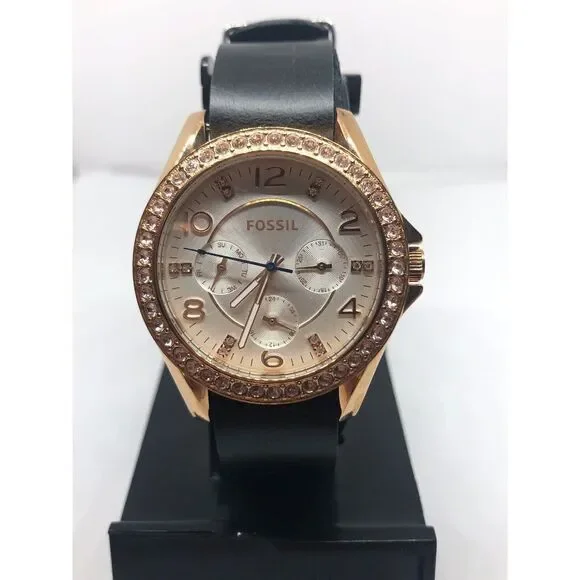 Fossil ES3887 Women's Analog Silver Dial Quartz Watch With Custom Band RK389