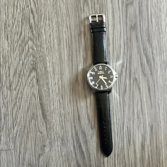 Invita Specialty Stainless Watch with Black Leather Strap! New battery and band!