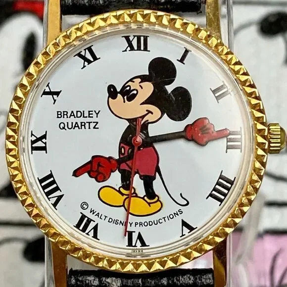 Vintage Walt Disney Productions Bradley Coin Edge Mickey Mouse Watch