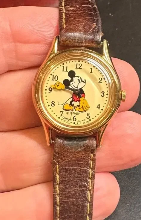 VTG Women's 25mm Gold Tone Mickey Mouse watch by Lorus, Leather Band