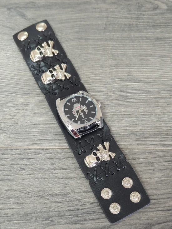 Leather Skull Unisex Wrist Watch