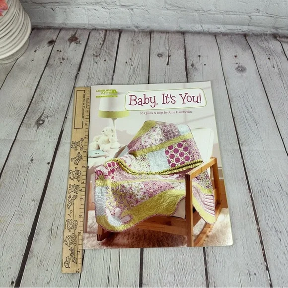 leisure arts Baby, It's You! Quilt Pattern Book - Pink & Green Baby Quilts