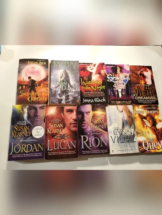 Paranormal / Vampire Bundle lot of 10 by Sysan Kearney, Lynn Viehl & More