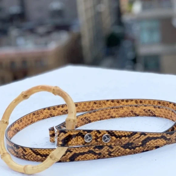 Shaya short dog leash new with tags