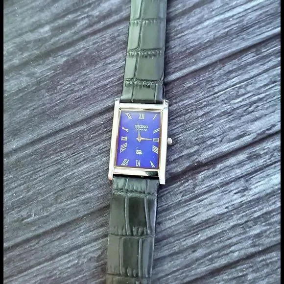 *NOS Men's Tank Blue Dial Dress Watch New‎ Mvt & Batt