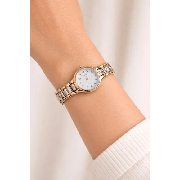 Timex Carriage Women's quartz‎ watch Vintage New Battery 6-inch bracelet