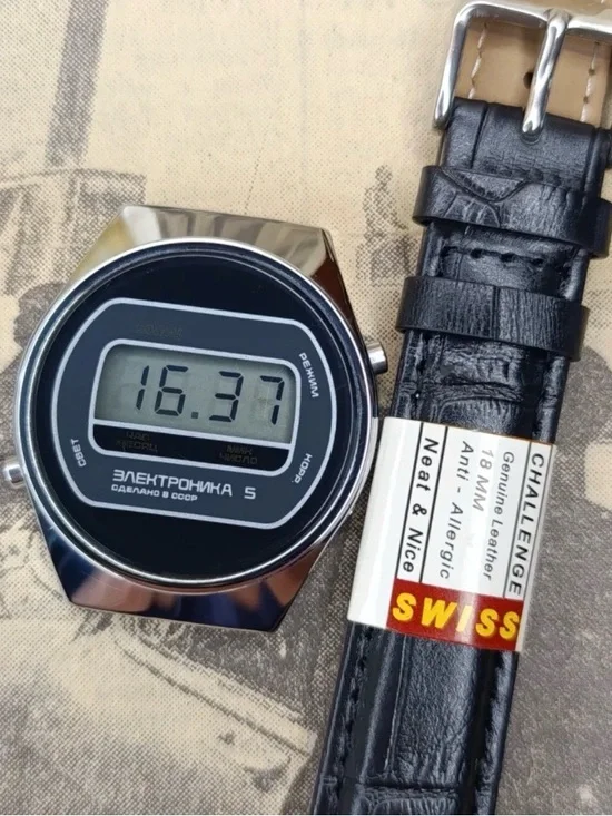 NOS Vintage Soviet Early Elektronika 5 USSR Digital LCD quartz Watch early 1980s