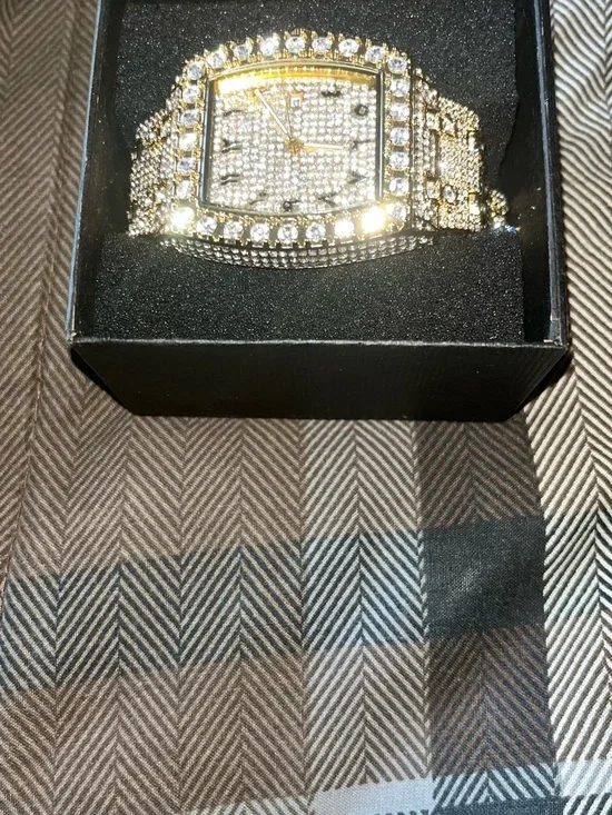 Gold Tone luxury Men's Watch