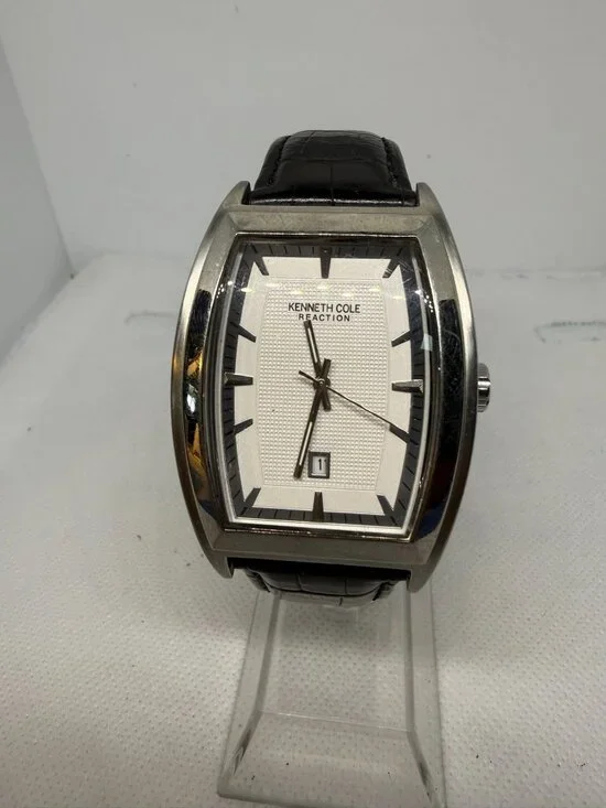Kenneth Cole Reaction KC1667 Men Rectangular White Dial Black Leather Watch