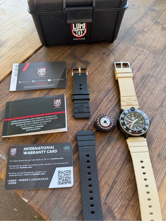 Luminox Navy Seals divers watch series 3001 2 bands Luminox compass, box ,papers