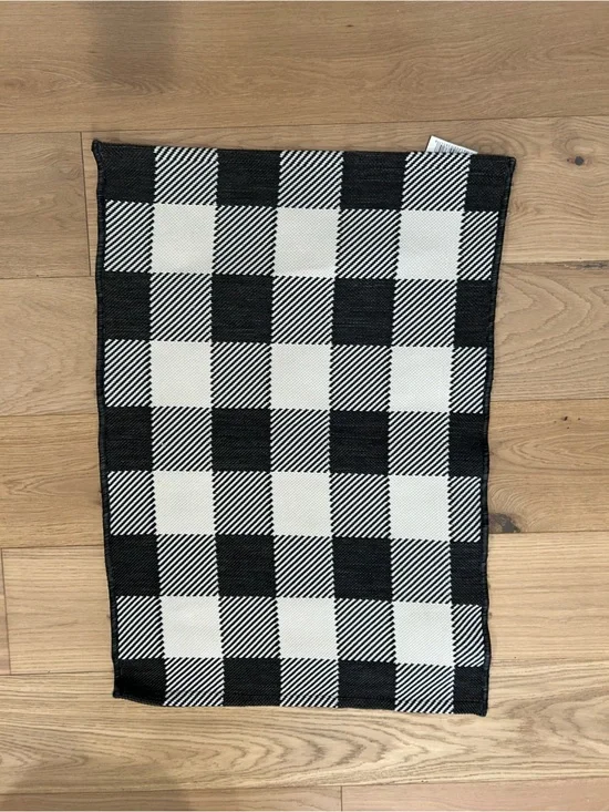 (New) Black and White Farmhouse Reversible Welcome Mat