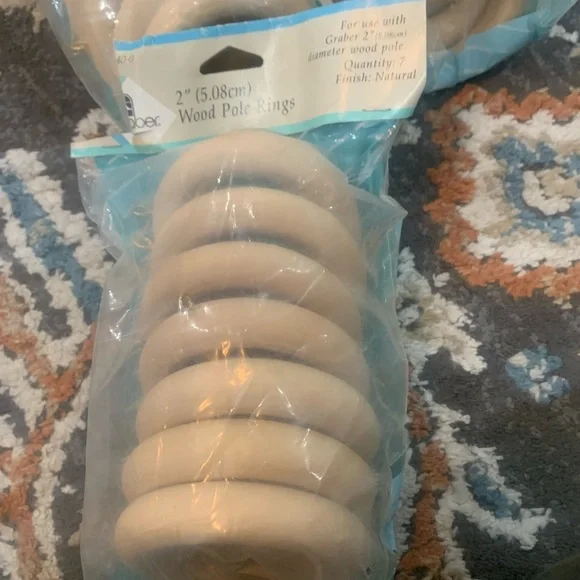 NEW Pack of 7 Graber Drapery Wood Pole Rings Unfinished Natural‎ for 2