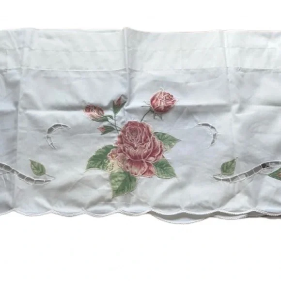 White with flora appliqué embroidered valance with scalloped edge NWOT