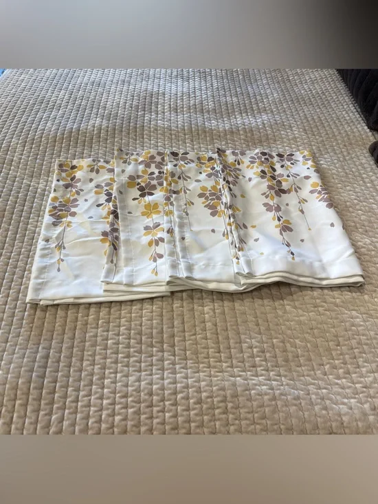 Set of 4 White Floral Curtain Valance with Yellow and Gray Brown Leaves