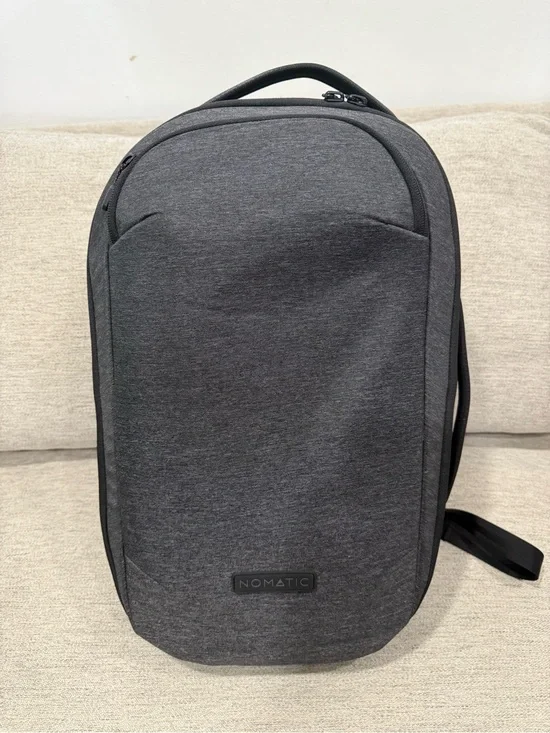 Nomatic Navigator Lite 15L travel backpack