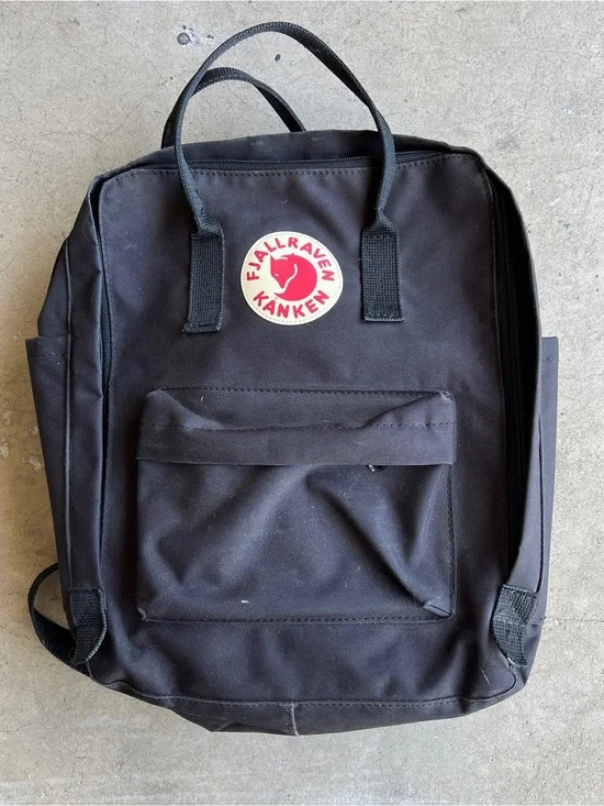 Fjallraven Kånken Classic Black Backpack