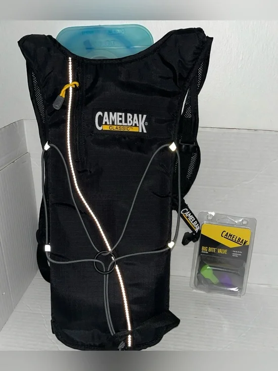 CamelBak Classic Hydration Pack 70oz Hiking Backpack Bag W/ Bladder & Valve
