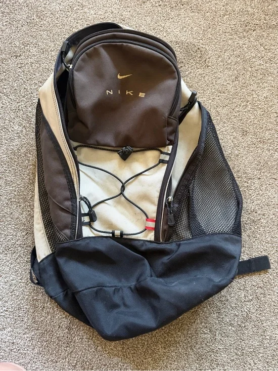 Nike Black and Cream Backpack - Sporty Daypack
