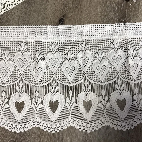 Vintage Ivory Lace Valance Hearts Scalloped Border 15