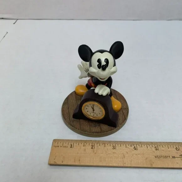 Vintage 1990's Disney Mickey Mouse Desk Clock