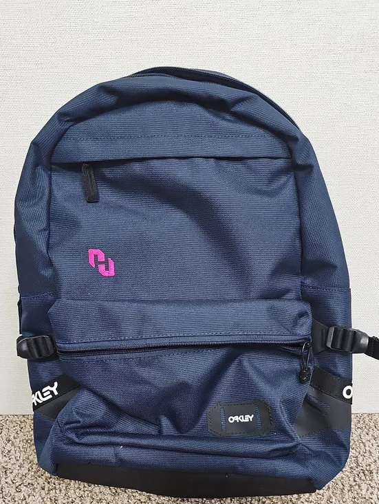 OAKLEY STREET BACKPACK BFPM-07-029