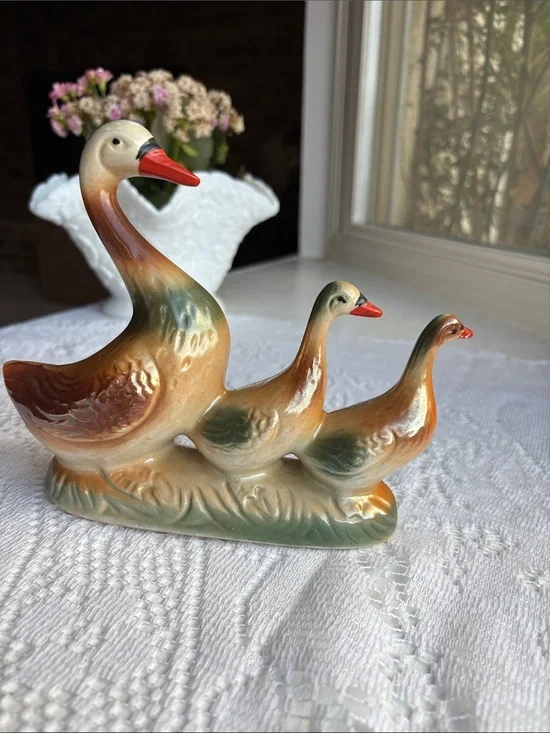 Vintage Ceramic Duck Family Figurine in Cream, Brown & Green