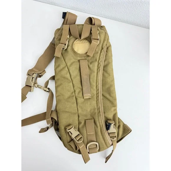 Coyote Tan Tactical Hydration Carrier Backpack‎ Insulated Military Style Pack