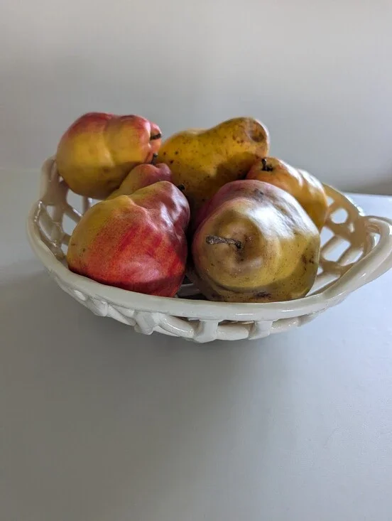 6 very realistic FAUX PEARS decorative fruit