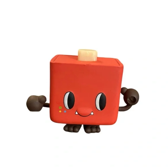 Kidrobot x Tado Cannibal Funfair Series 2008 Vinyl Art Figure - Bear House + Box