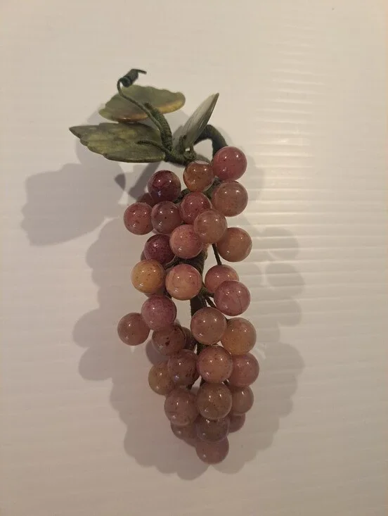 Vtg Jade and Rose Quartz Carved Grapes Bunch