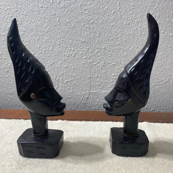 Wooden‎ carved African figures.