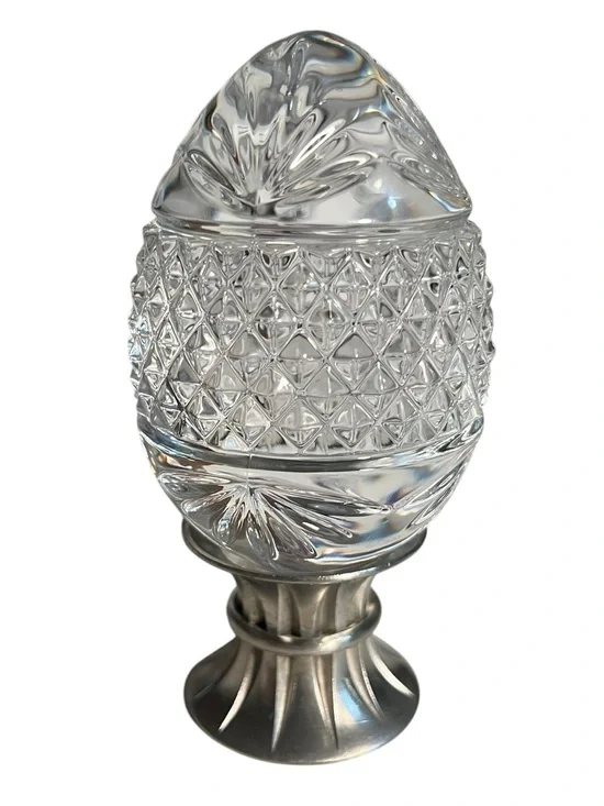 Vintage Avon 1993 Majestic Crystal Egg 24% Lead France Paperweight Decoration