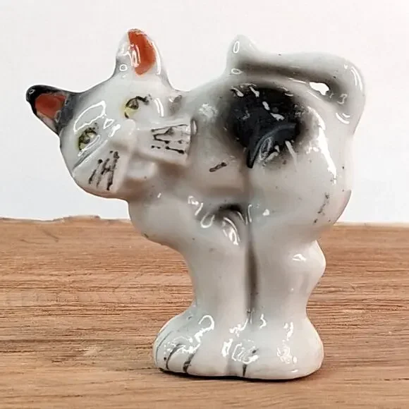Vintage Porcelain Cat Figure Figurine Small Made in Japan