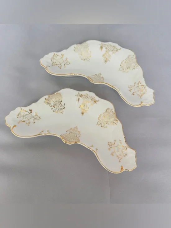 Set of 2 Vintage Andrea Sadek Porcelain Gold Design Bone Dishes Trinket Kidney