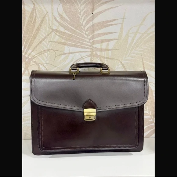 Men's Classic Leather Briefcase - Dark Brown