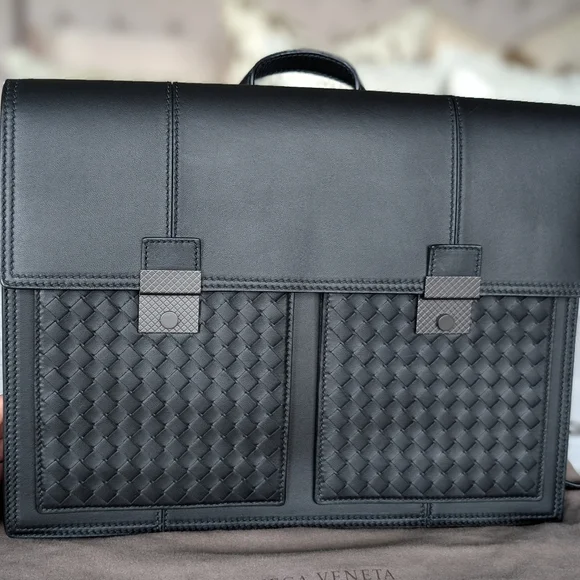 Bottega Veneta Black Leather Men's Bag