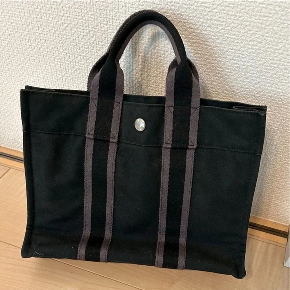 Stylish Black Tote Bag