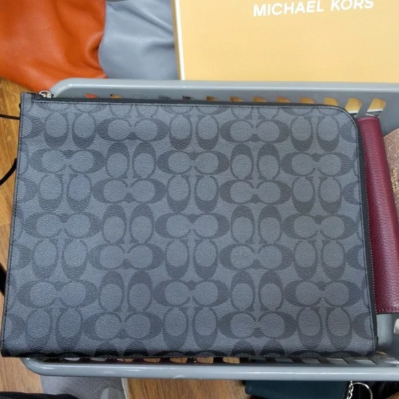 Coach Portfolio Men or Woman