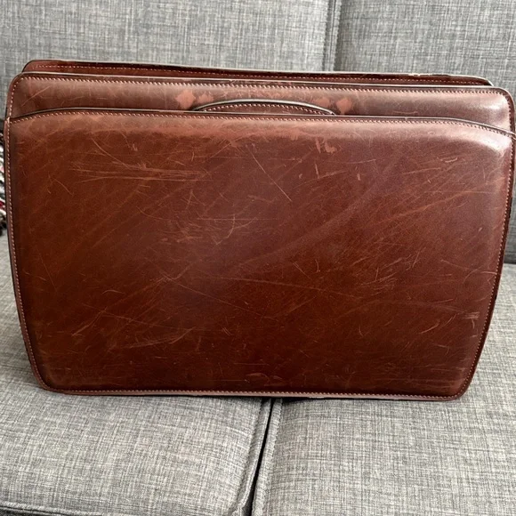 Classic Brown Leather Men's Briefcase
