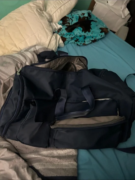 Navy Men’s Garment Duffel Bag – Lightweight Travel & Gym Carry