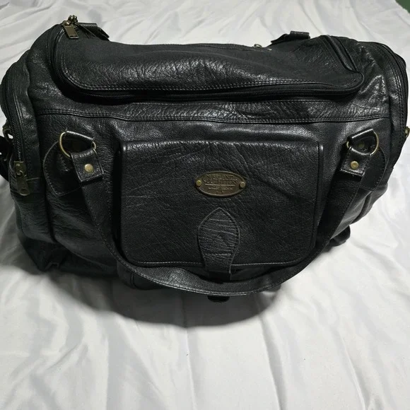 Overland Outfitters Black Leather Travel Duffel Bag Weekender Carry On Large