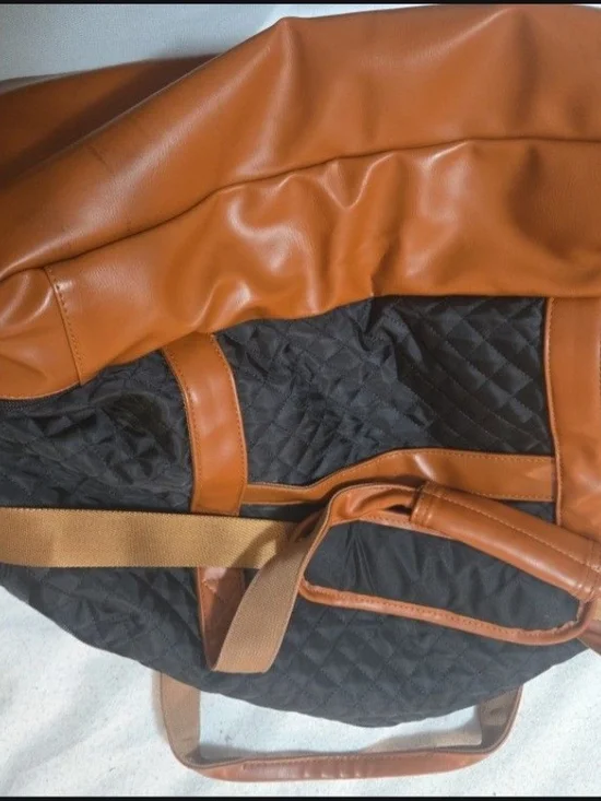Men's Quilted Black and Tan Weekender Bag