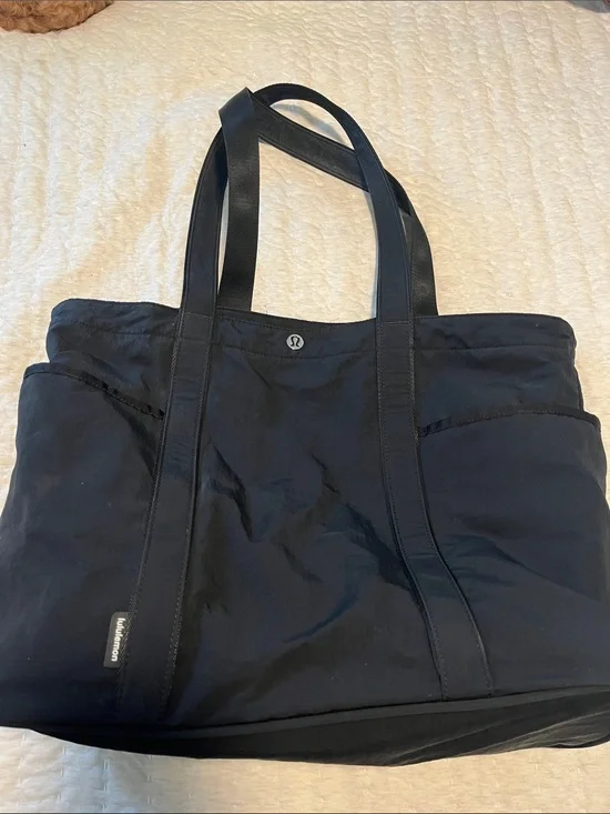 lululemon athletica Black Men's Duffel Tote