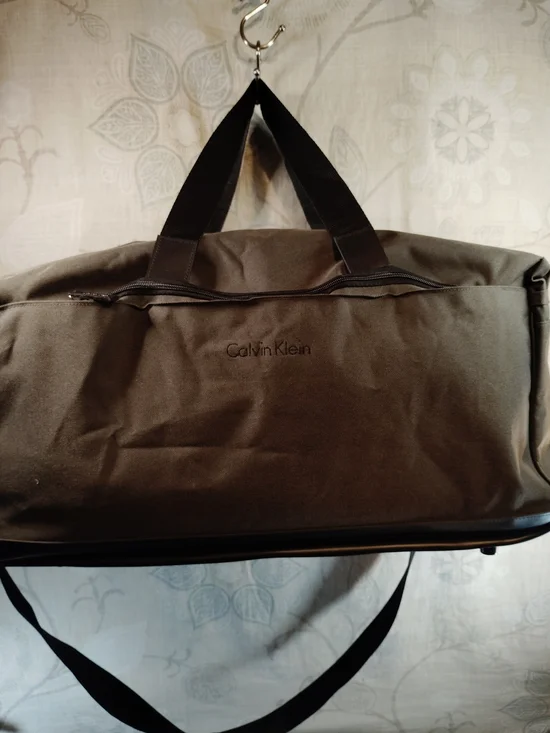 Calvin Klein Men's Olive Green Duffle /Travel Bag