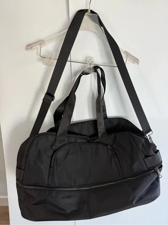Black Duffel Tote Bag - Classic Utility Carry