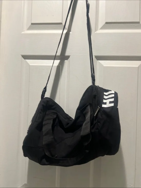 Tommy Hilfiger Black Logo-Trim Duffle Bag