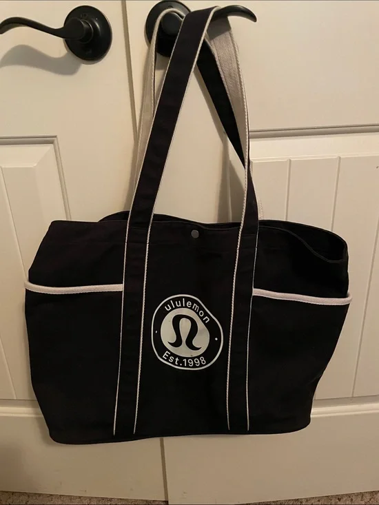lululemon athletica Navy Blue Duffel Tote with White Trim O/S