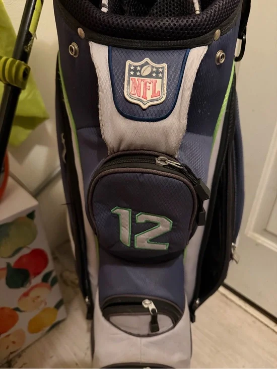NFL Men’s Duffel-Style Golf Bag in Navy, White & Green