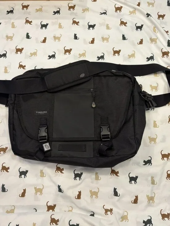 Timbuk2 Laptop Backpack/Messenger Bag – Black – Padded Laptop Sleeve
