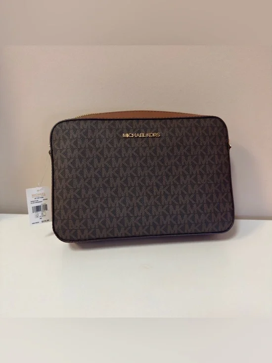 Michael Kors JET SET ITEM